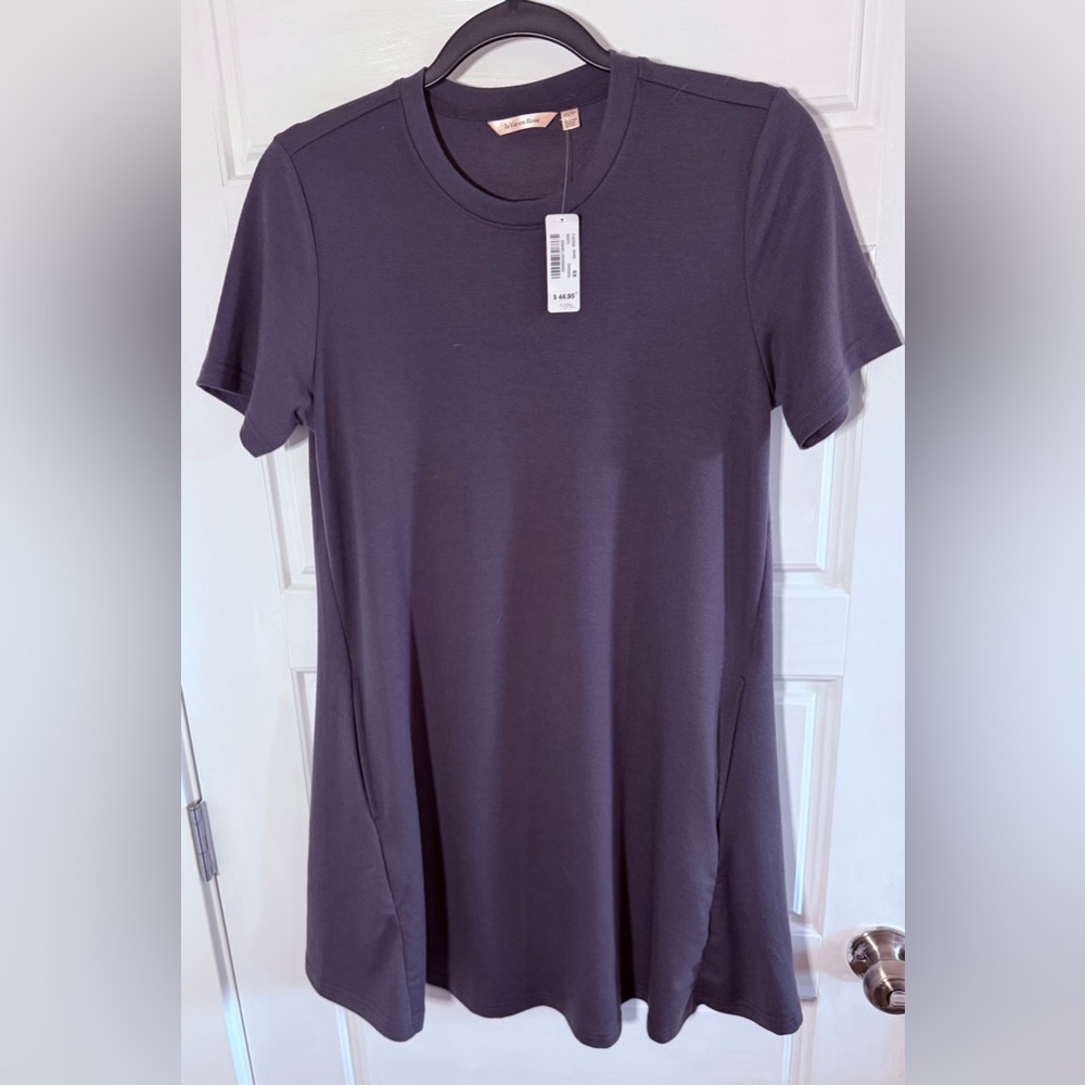 NWT Super Soft La Vie En Rose Short Sleeve A-Line Tunic in Charcoal